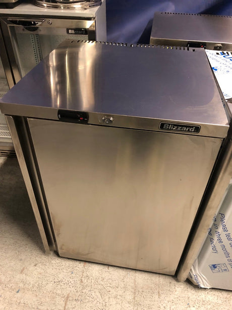 Graded 02132 Single Hinged Door Under Counter Refrigerator