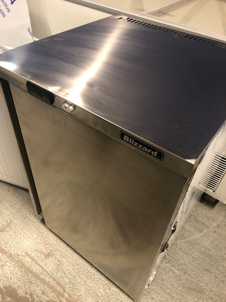 Graded 02125 Single Hinged Door Under Counter Refrigerator