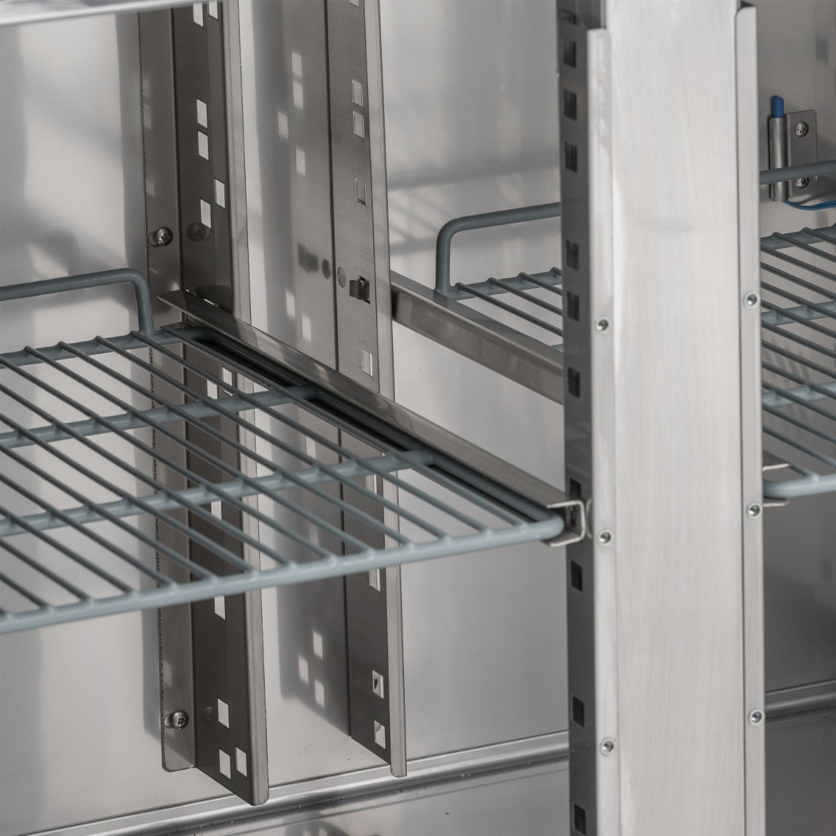 Double Hinged Door Counter Refrigerator With Upstand