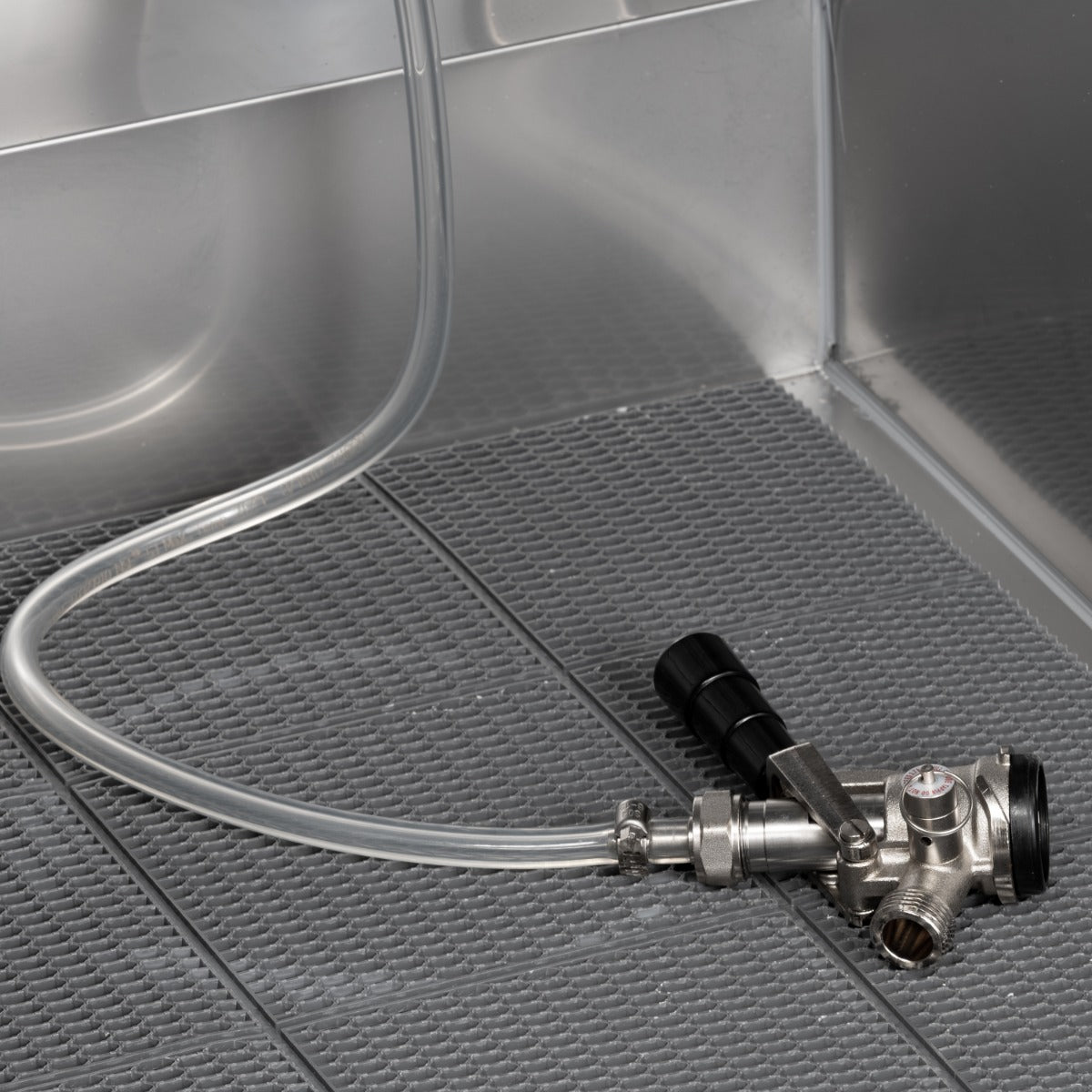 Single Keg Cooler With Riser And Tap
