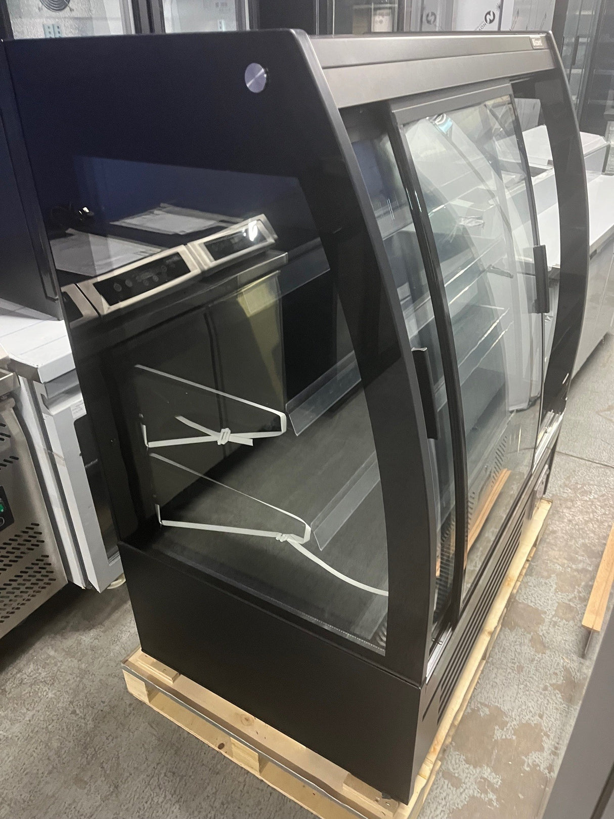 Sample Double Glazed Sliding Door Multideck