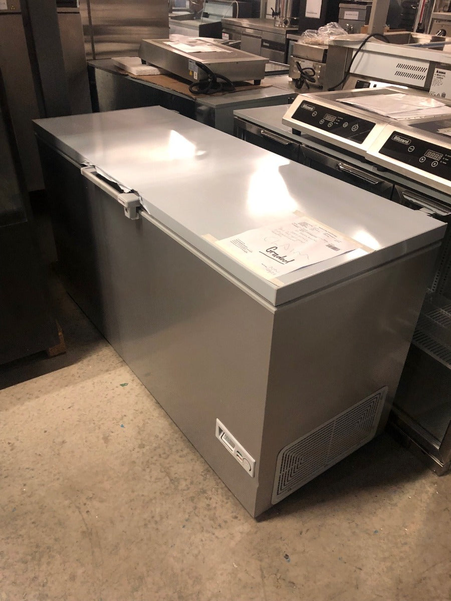 Graded 02090 Low Energy Chest Freezer 383 L
