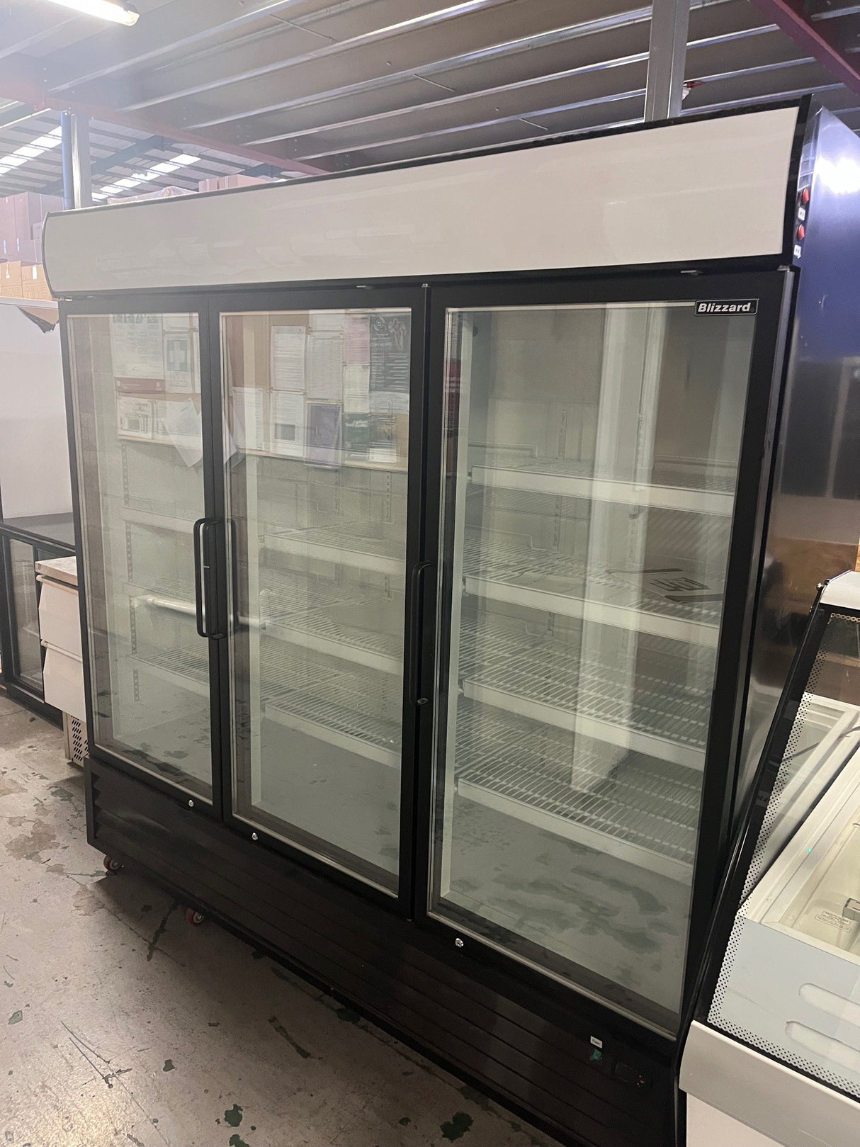 Graded Ucr140 Single Door Under Counter Refrigerator