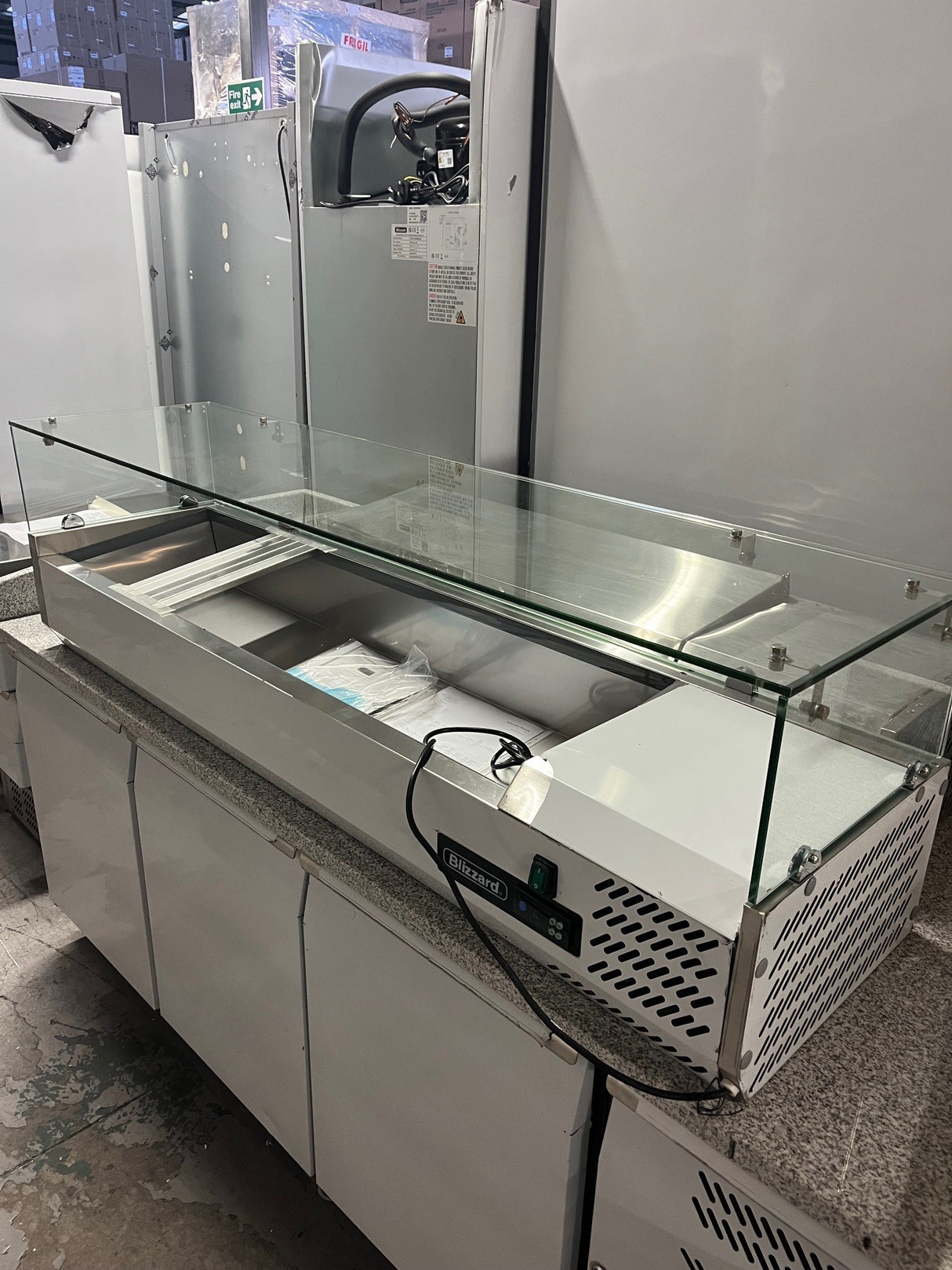 1.5m Glass Canopy 1/3 Gastronorm Prep Top
