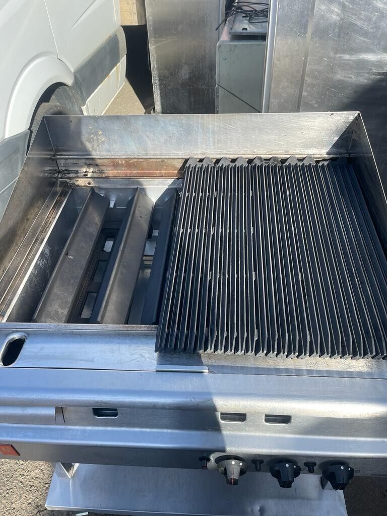 Falcon Gas Chargrill 90 cm 3 Burner with Water Tray and Stand Peri Peri Char Gril