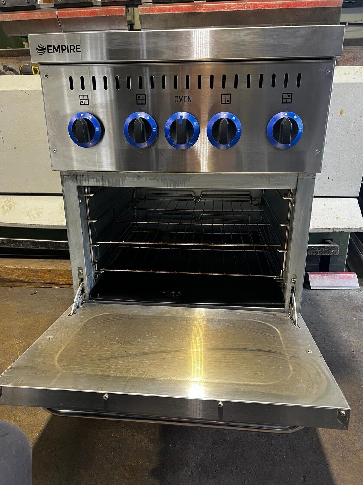 4 Burner Gas Cooker with Oven Refurbished